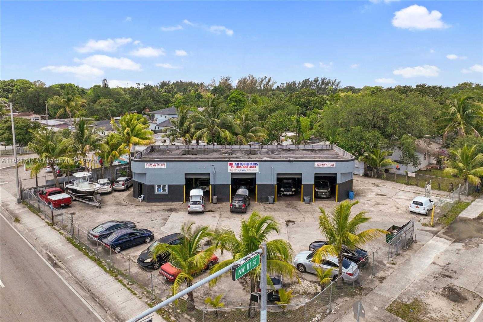 Small Image of 11070 NORTH WEST 17TH AVE, Miami Number 12
