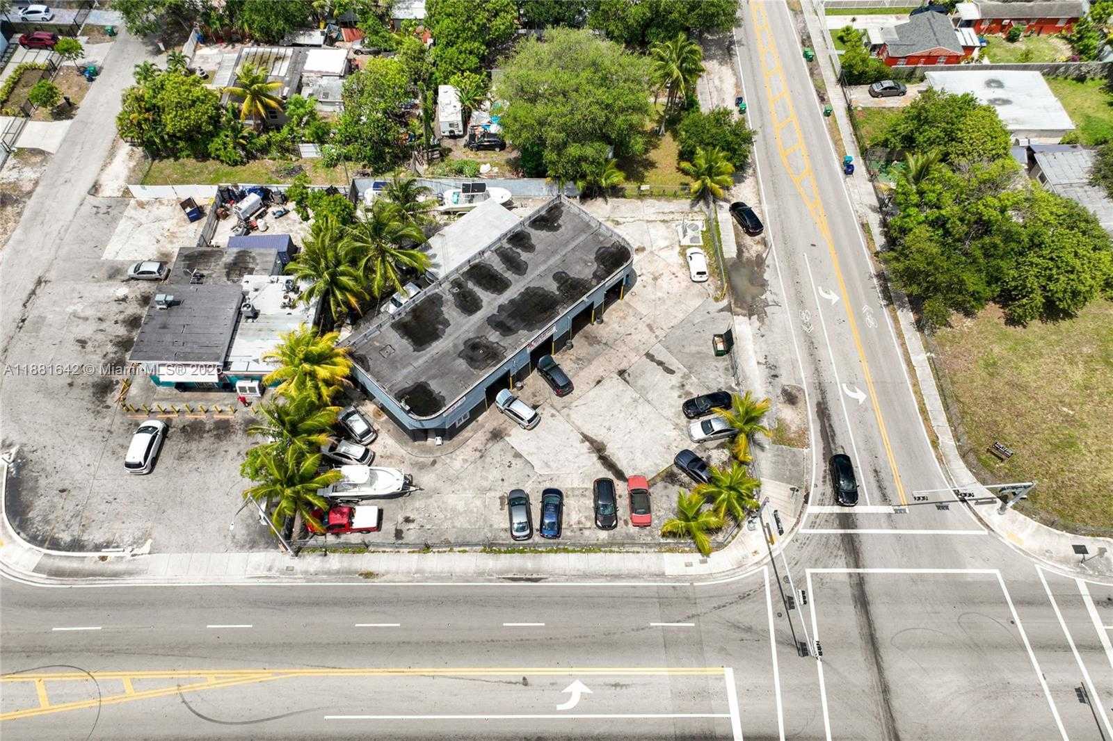 Small Image of 11070 NORTH WEST 17TH AVE, Miami Number 4