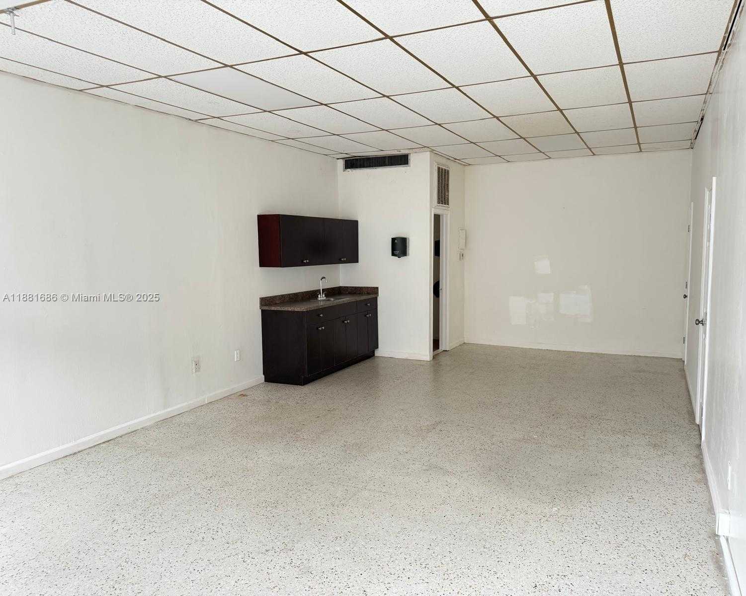 Small Image of 1756 SOUTH WEST 8TH ST, Miami Number 3