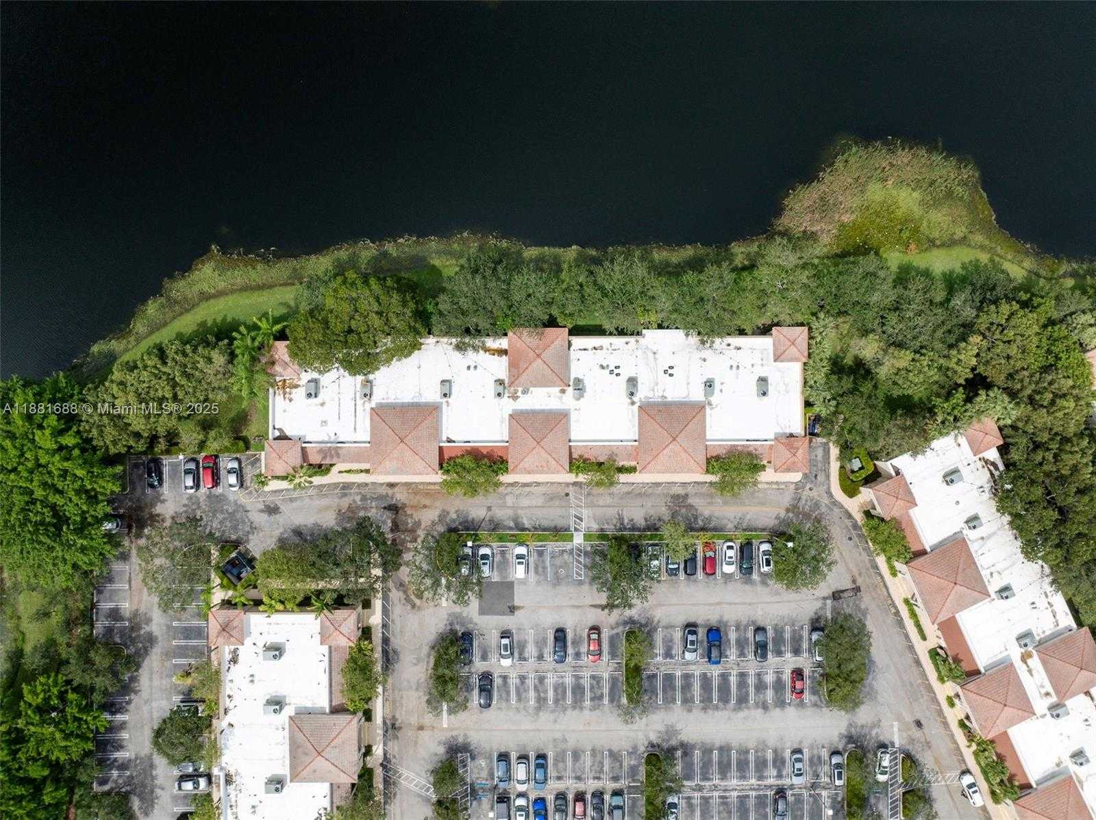 Small Image of 2665 EXECUTIVE PARK DR, Weston Number 13