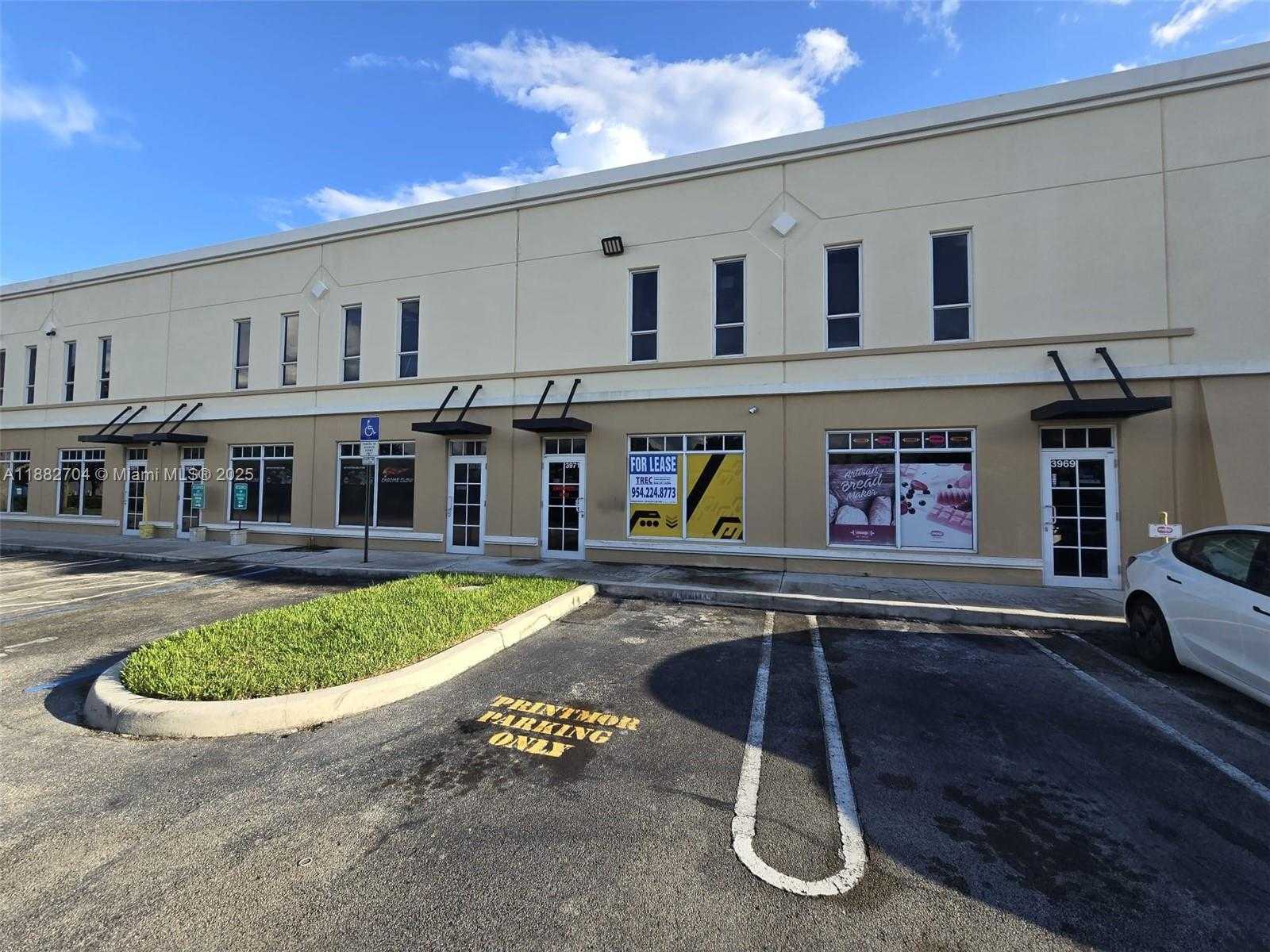 Small Image of 3971 NORTH WEST 126TH AVE #18B, Coral Springs Number 2