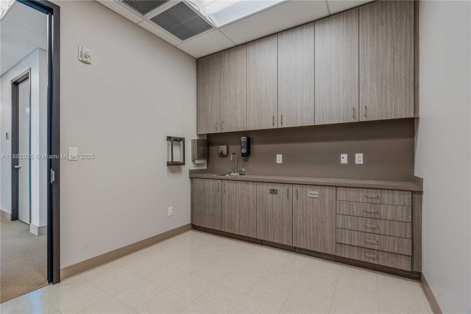Small Image of 8950 SOUTH WEST 74TH CT #2001, Miami Number 8