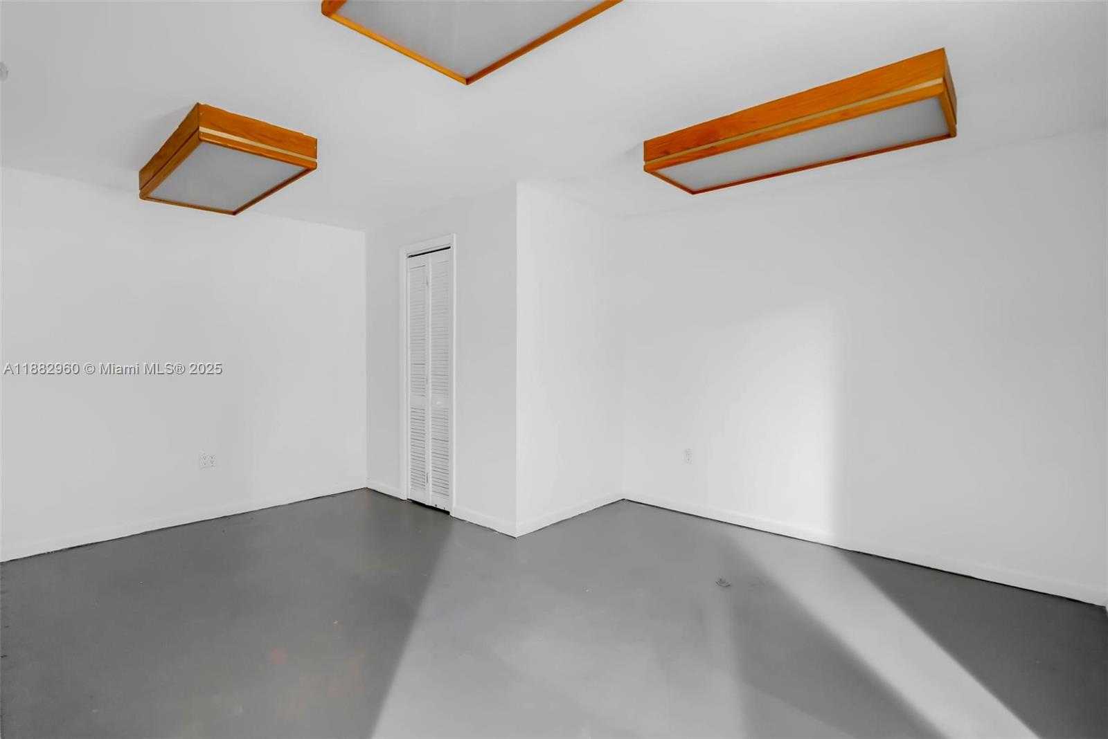 Small Image of 13499 BISCAYNE BLVD #CU218, North Miami Number 16