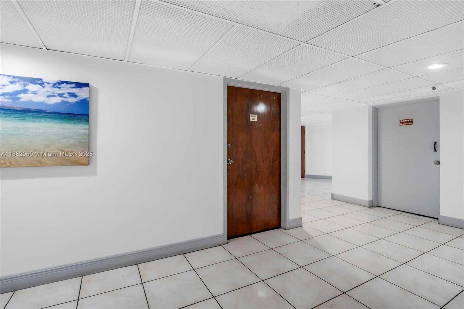 Small Image of 13499 BISCAYNE BLVD #CU218, North Miami Number 19