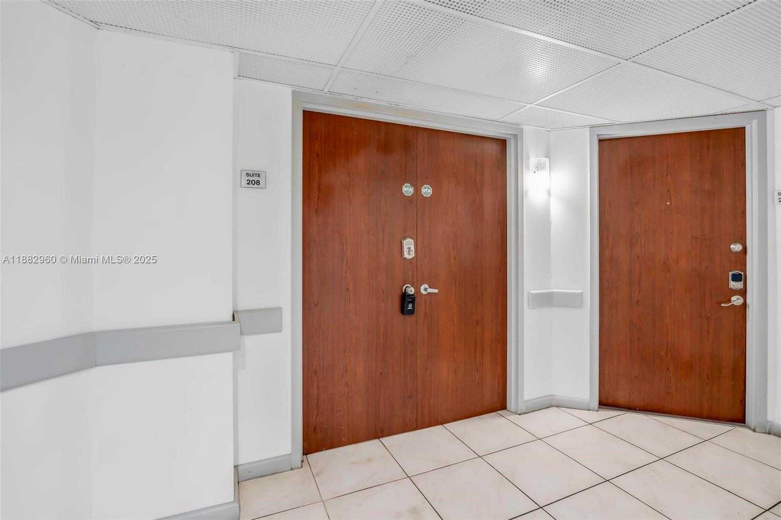 Small Image of 13499 BISCAYNE BLVD #CU218, North Miami Number 3