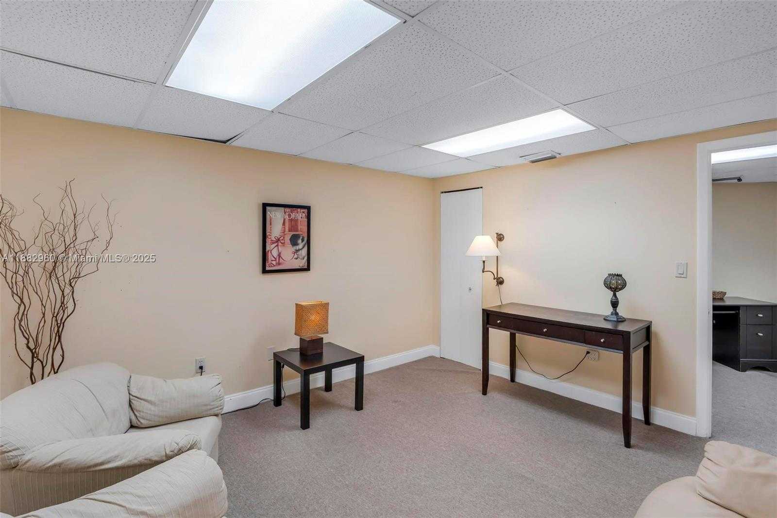 Small Image of 13499 BISCAYNE BLVD #CU218, North Miami Number 6