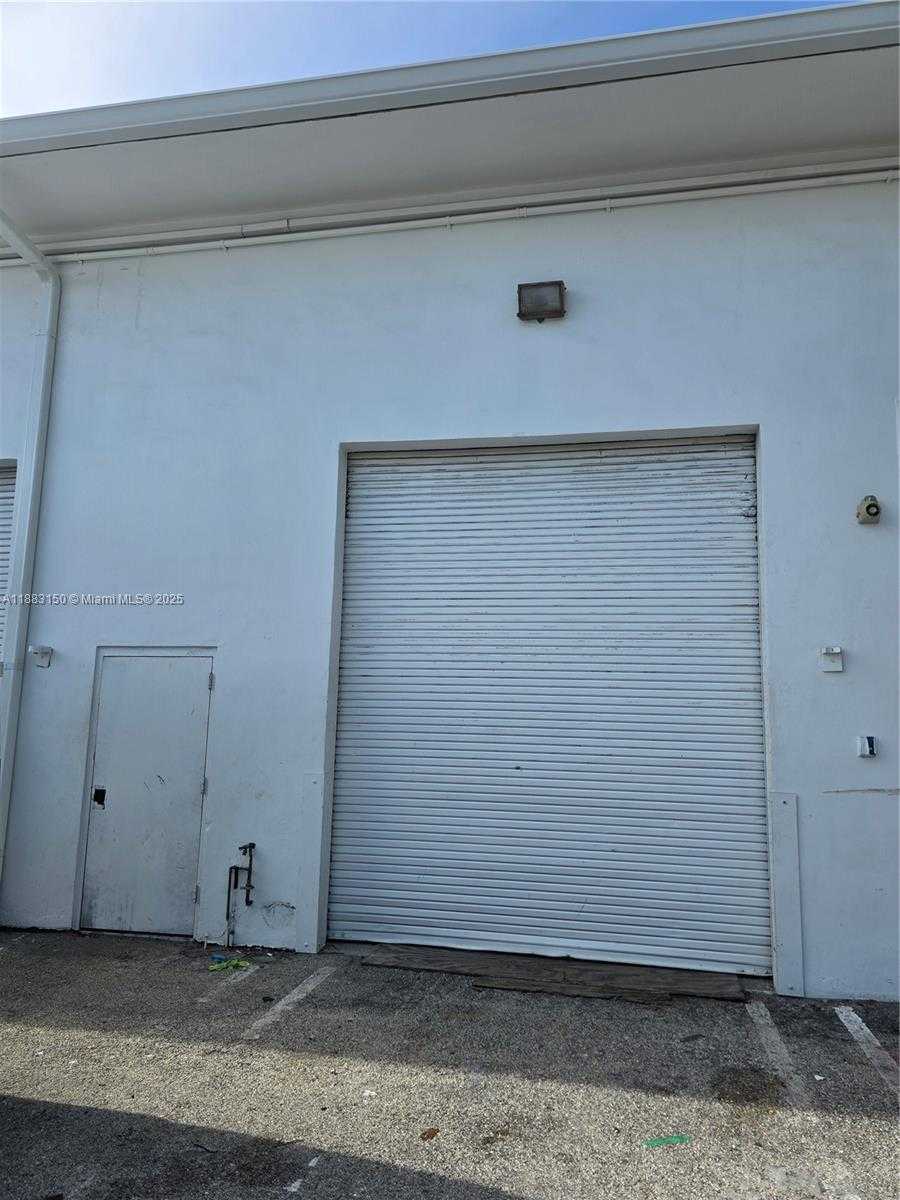 Small Image of 11917 WEST SAMPLE RD #11917/11923, Coral Springs Number 11
