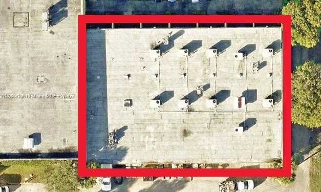 Small Image of 11917 WEST SAMPLE RD #11917/11923, Coral Springs Number 17