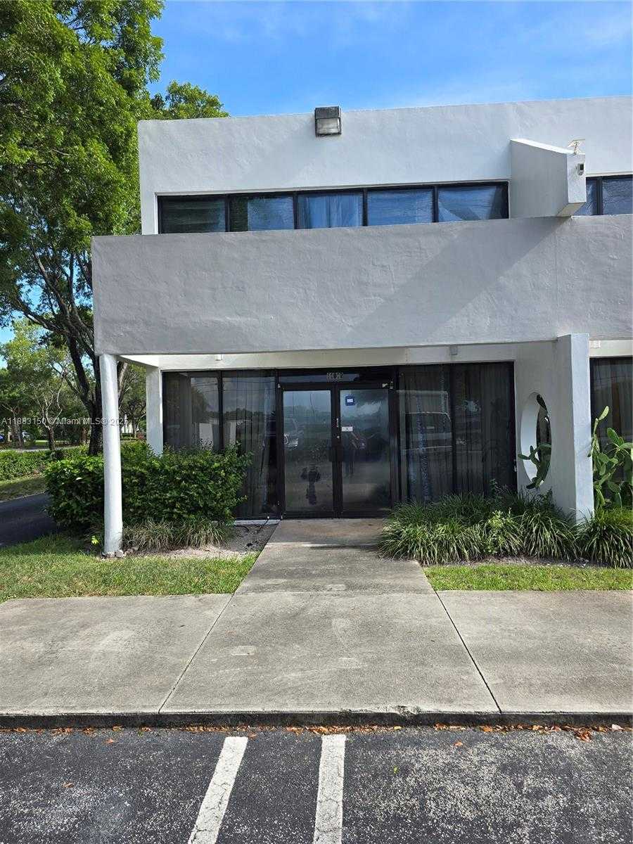 Small Image of 11917 WEST SAMPLE RD #11917/11923, Coral Springs Number 4