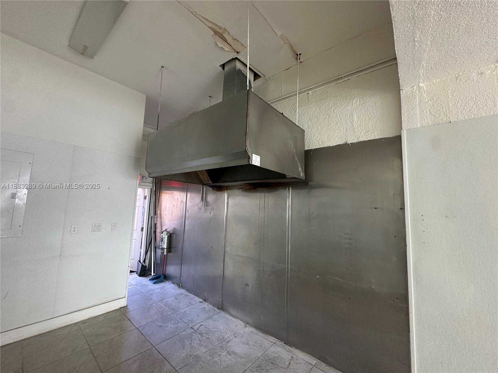 Small Image of 3032 NORTH WEST 7TH AVE, Miami Number 4