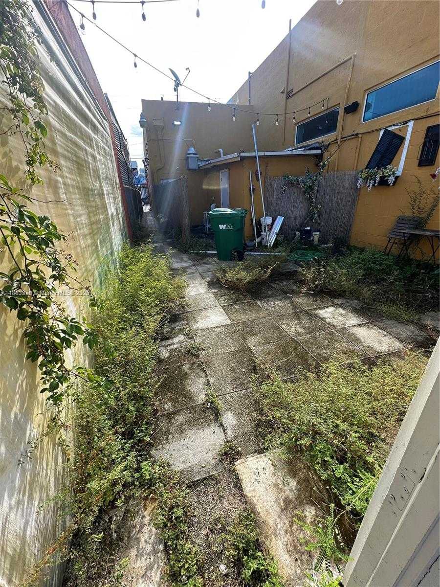 Small Image of 3032 NORTH WEST 7TH AVE, Miami Number 9