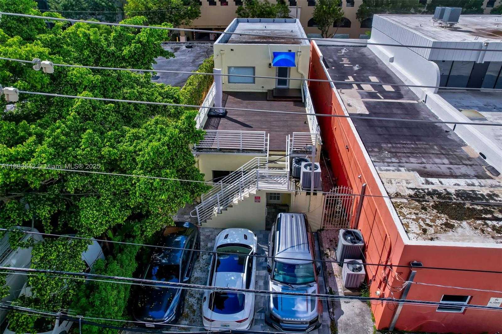 Small Image of 335 ALCALZAR AVE, Coral Gables Number 17