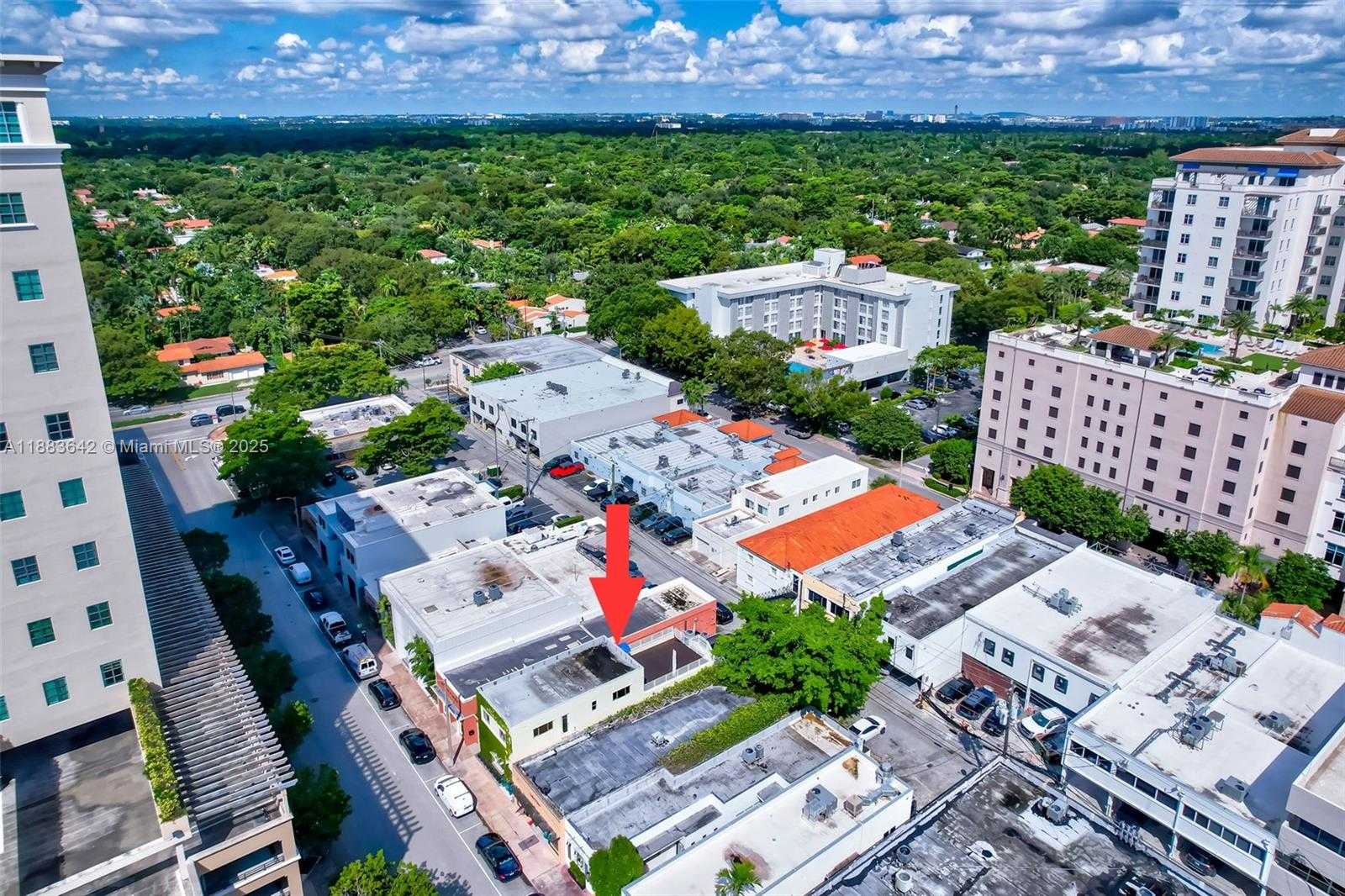 Small Image of 335 ALCALZAR AVE, Coral Gables Number 19
