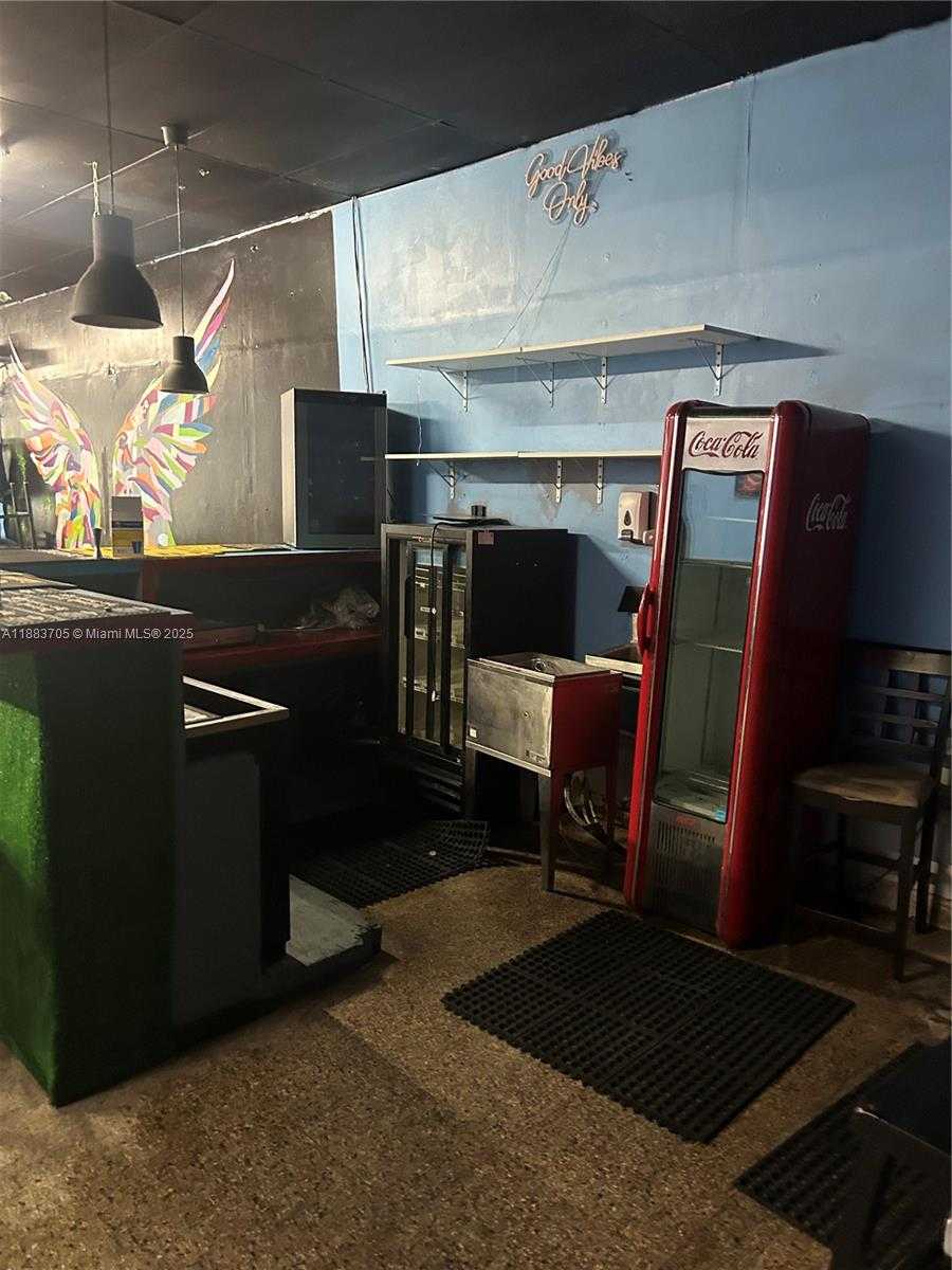 Small Image of 2020 HOLLYWOOD BLVD, Hollywood Number 5