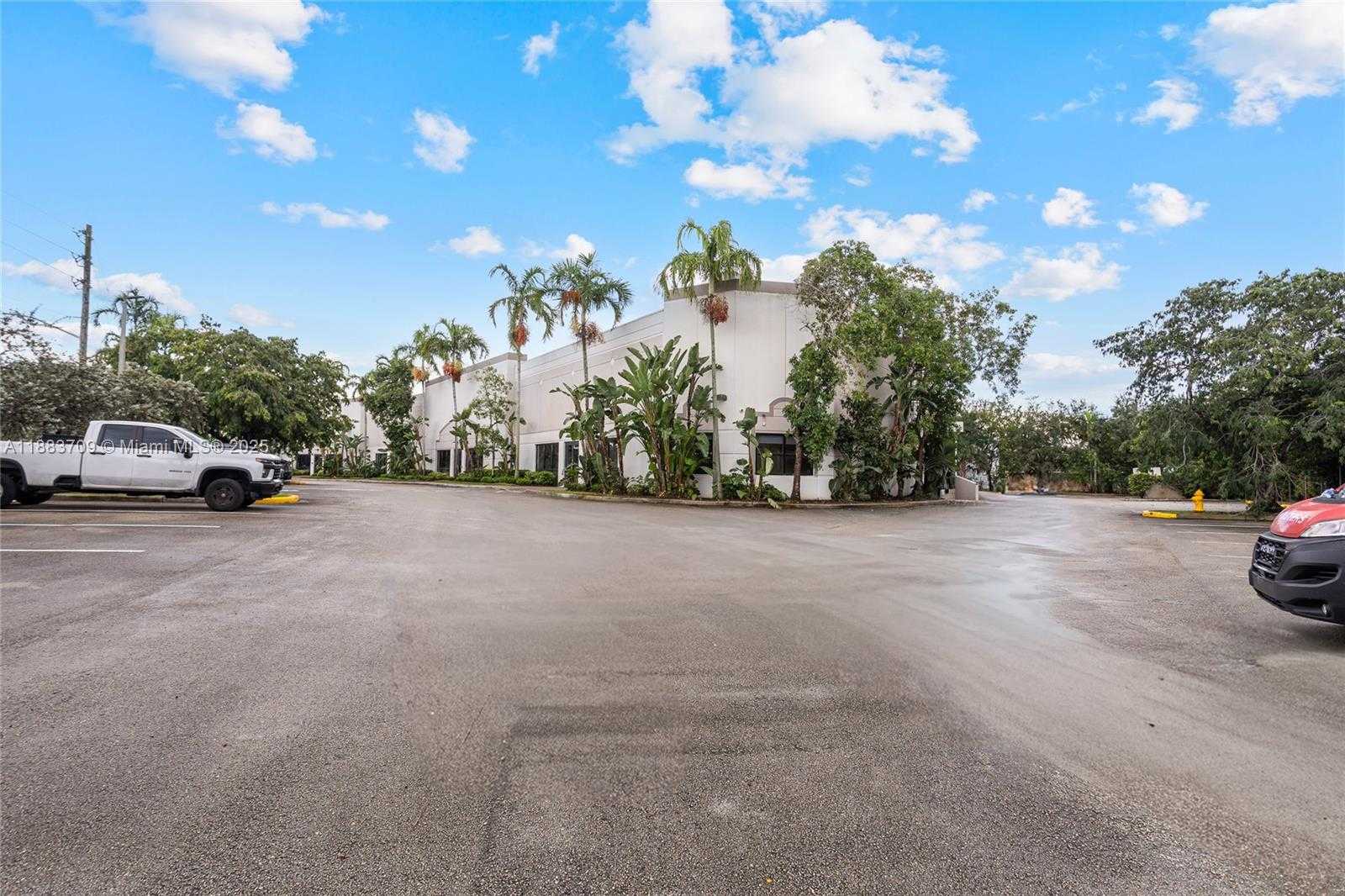 Small Image of 10380 NORTH WEST 53RD ST, Sunrise Number 15