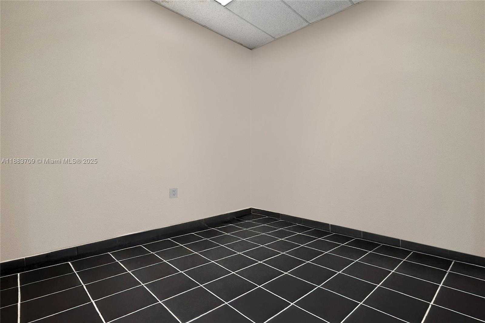 Small Image of 10380 NORTH WEST 53RD ST, Sunrise Number 24