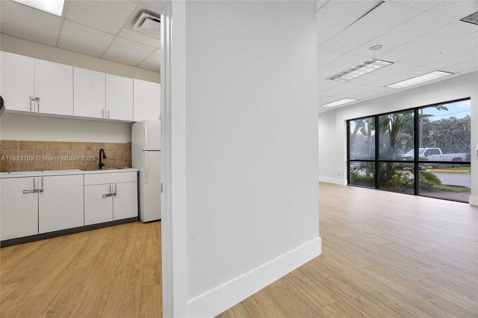 Small Image of 10380 NORTH WEST 53RD ST, Sunrise Number 32