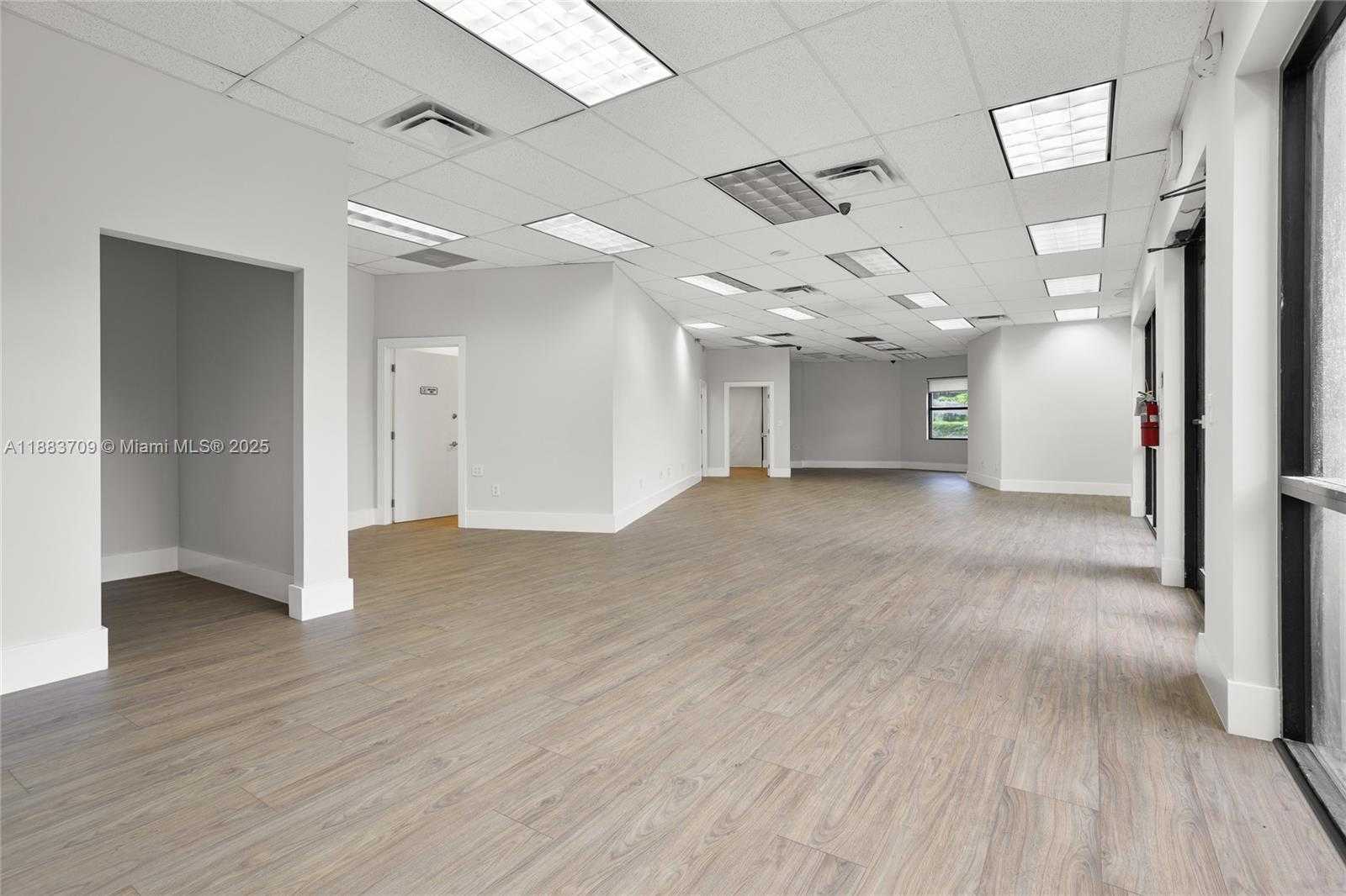 Small Image of 10380 NORTH WEST 53RD ST, Sunrise Number 40
