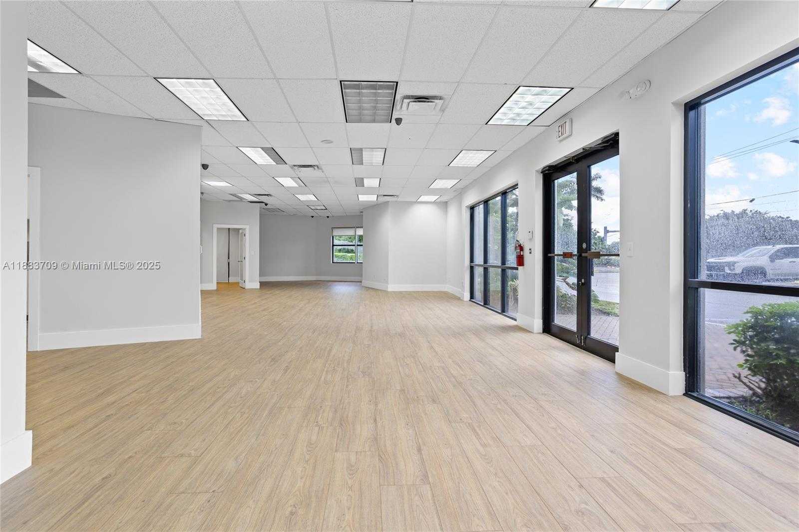 Small Image of 10380 NORTH WEST 53RD ST, Sunrise Number 41