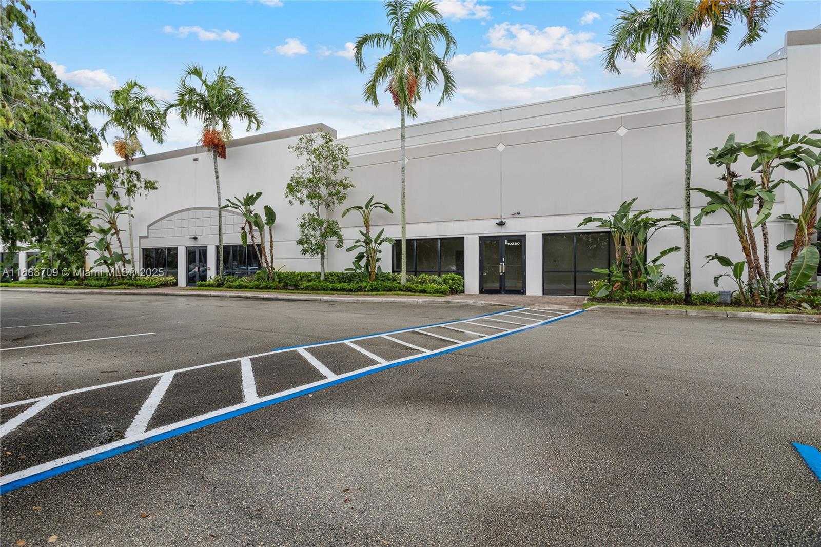Small Image of 10380 NORTH WEST 53RD ST, Sunrise Number 42