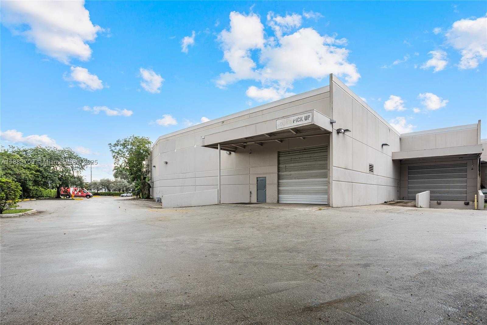 Small Image of 10380 NORTH WEST 53RD ST, Sunrise Number 43