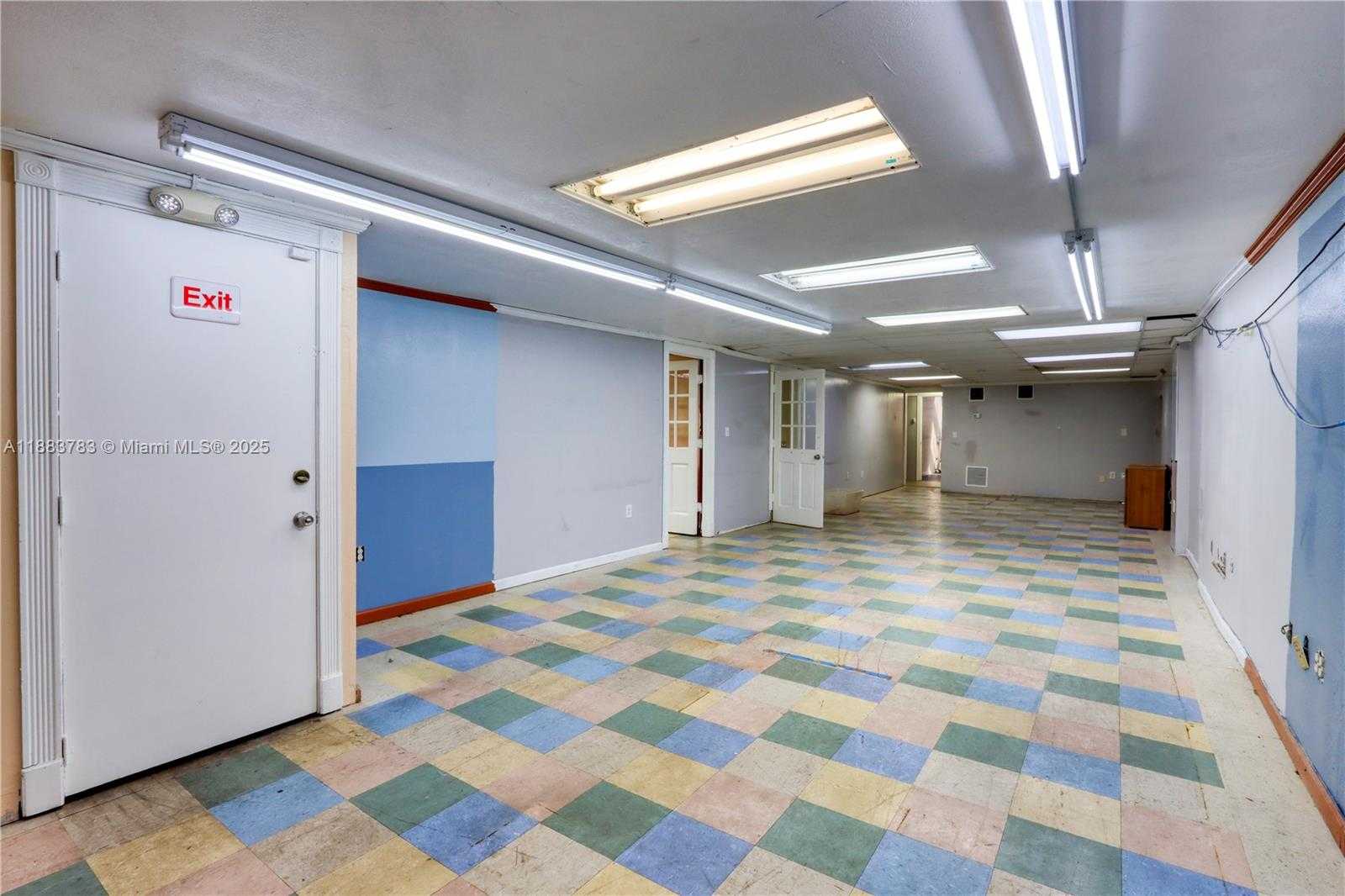Small Image of 6250 WEST 21ST CT, Hialeah Number 2