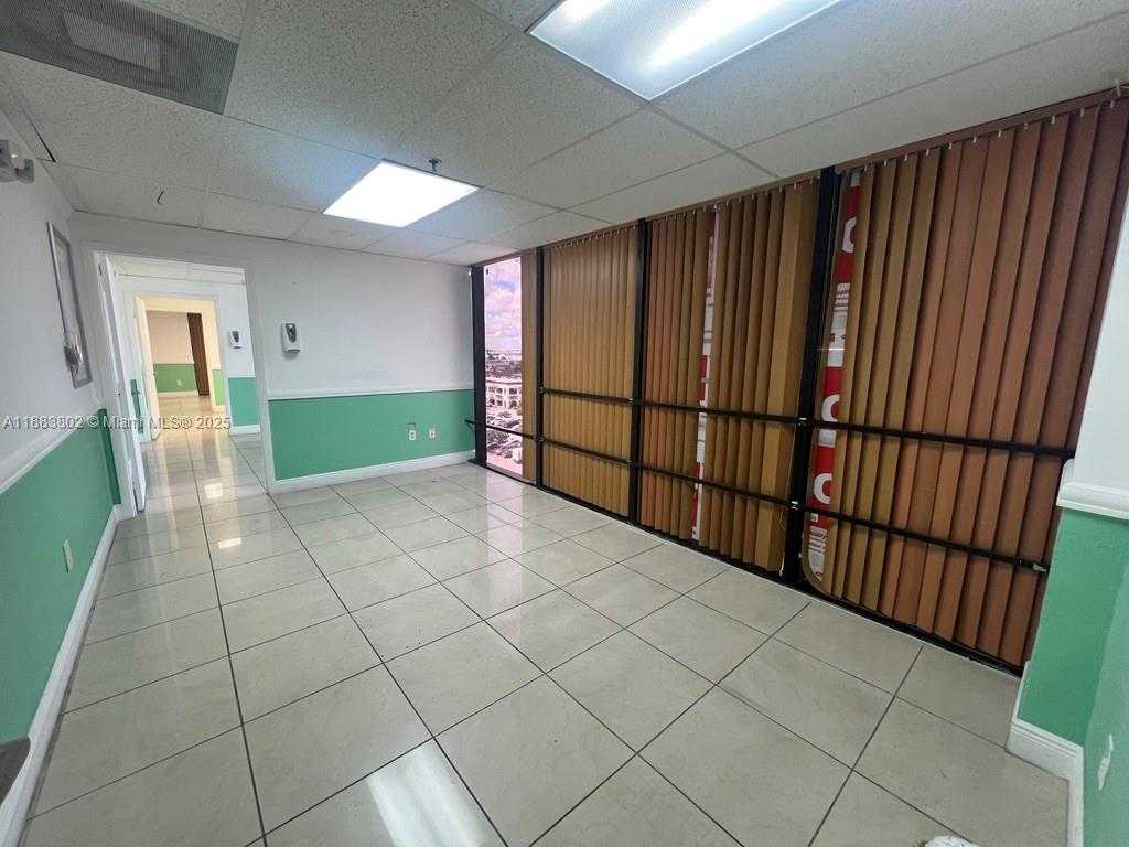 Small Image of 4445 WEST 16TH AVE #605, Hialeah Number 12