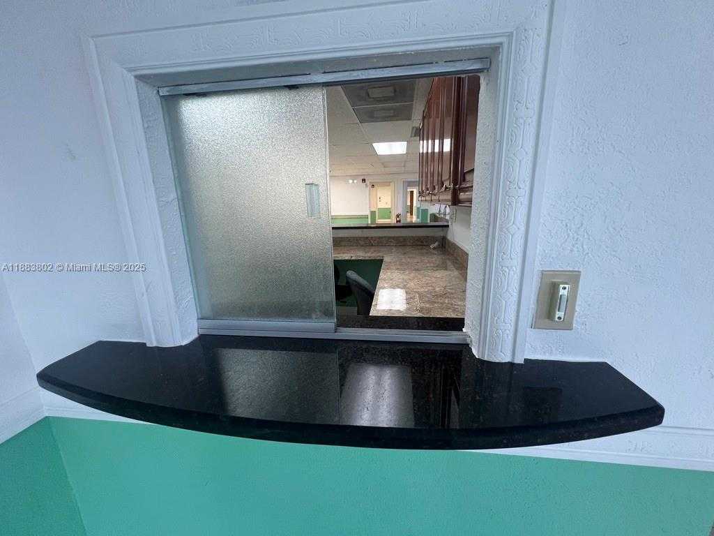 Small Image of 4445 WEST 16TH AVE #605, Hialeah Number 13