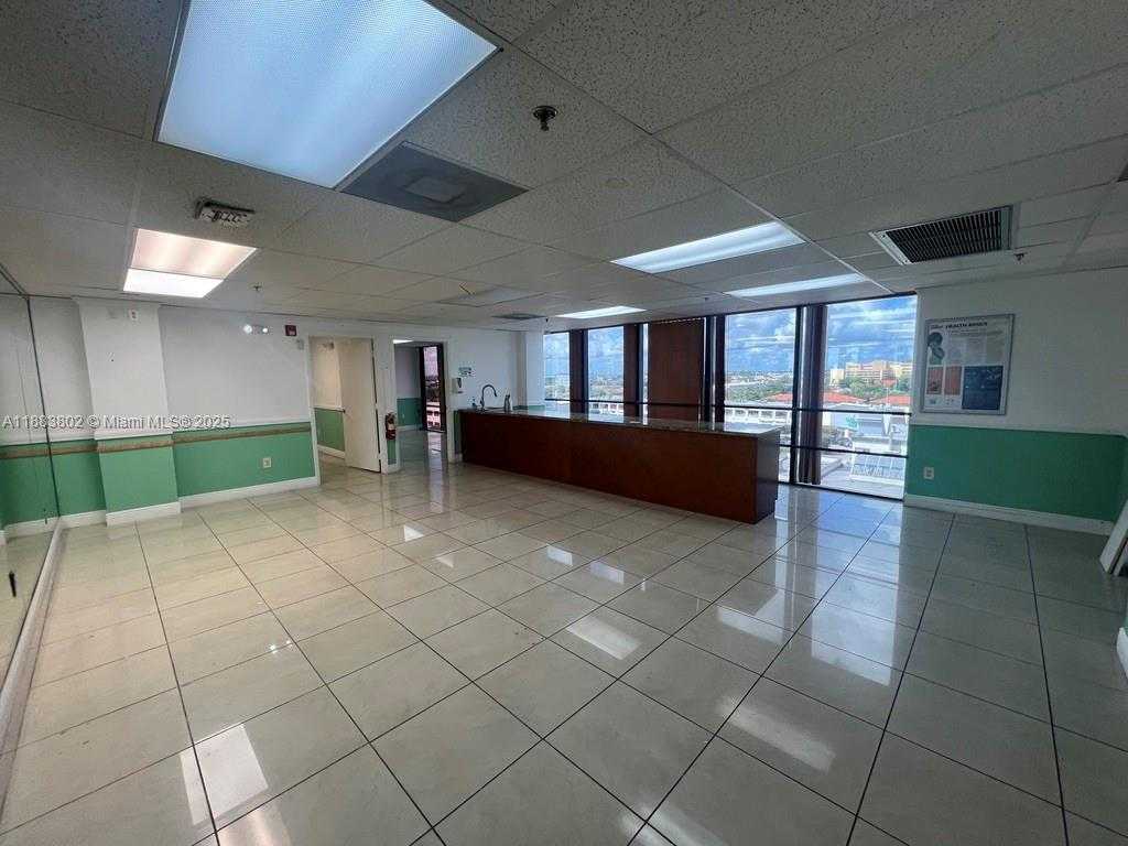 Small Image of 4445 WEST 16TH AVE #605, Hialeah Number 18