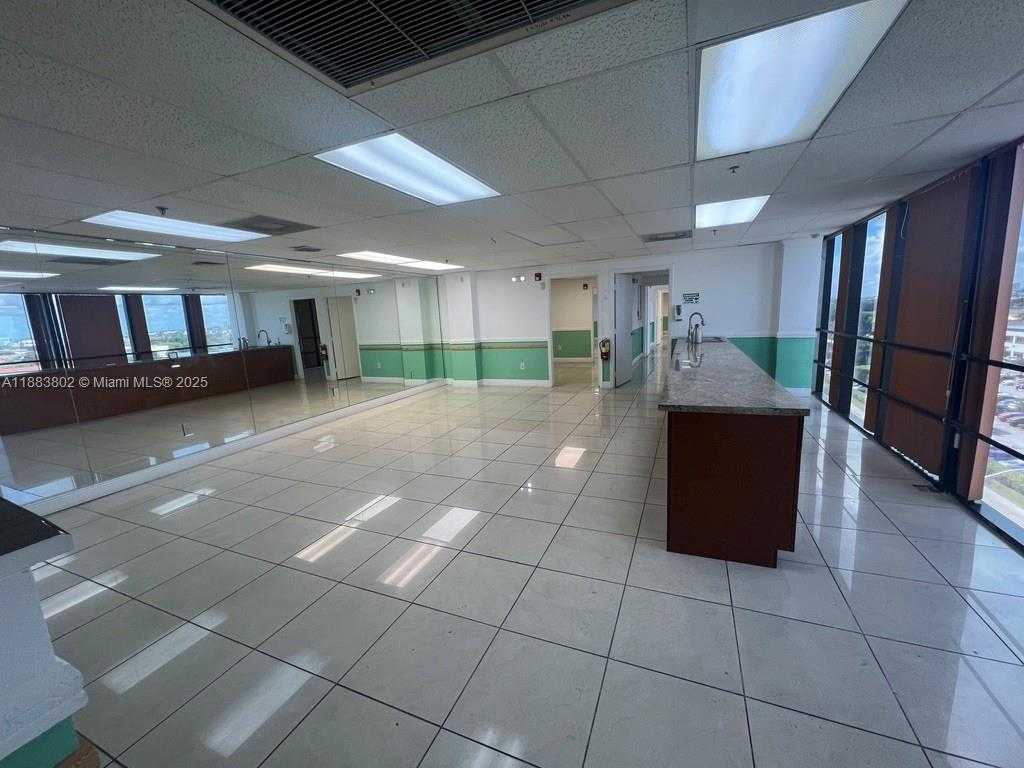 Small Image of 4445 WEST 16TH AVE #605, Hialeah Number 24
