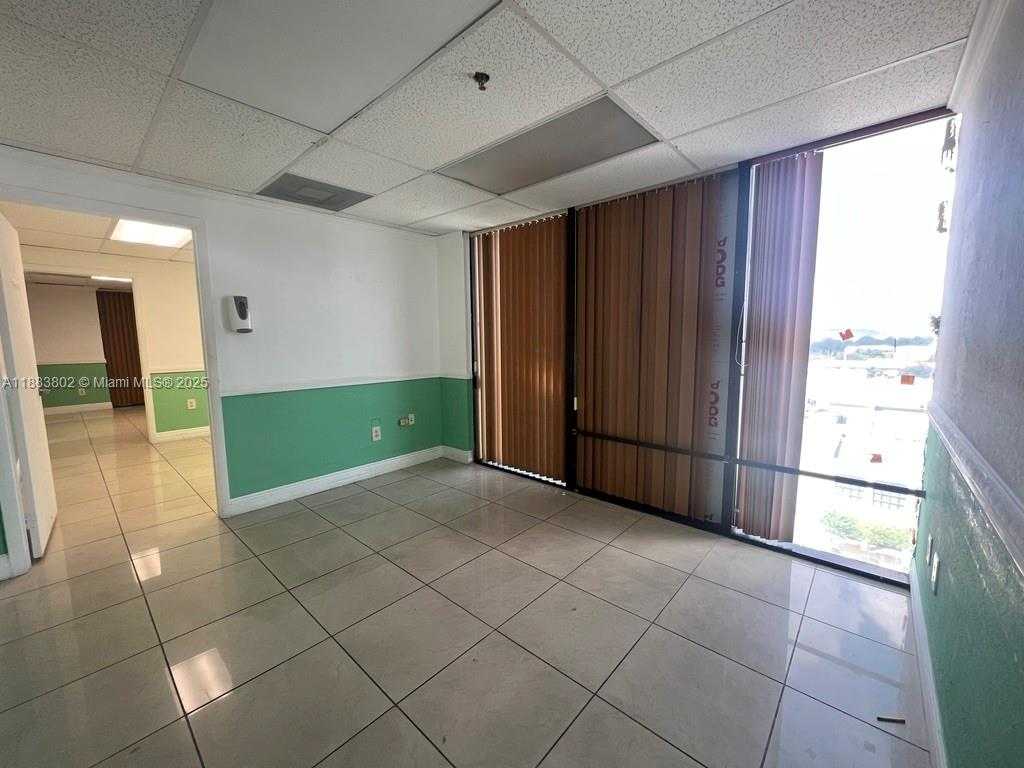 Small Image of 4445 WEST 16TH AVE #605, Hialeah Number 27