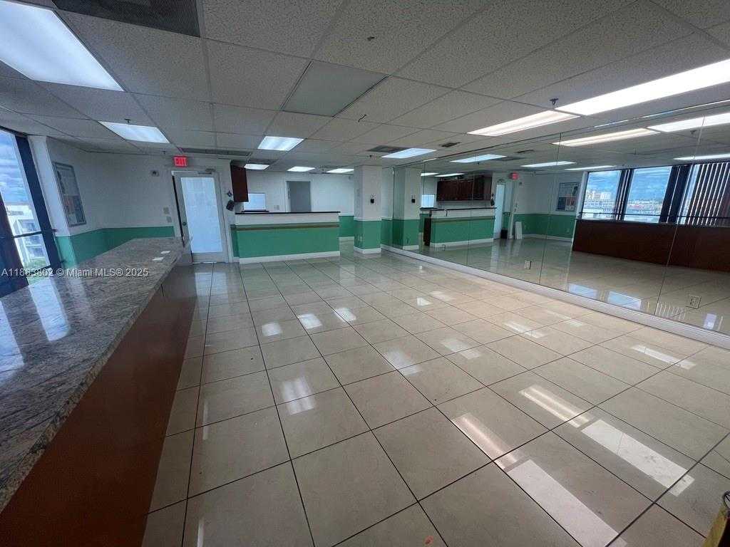 Small Image of 4445 WEST 16TH AVE #605, Hialeah Number 3