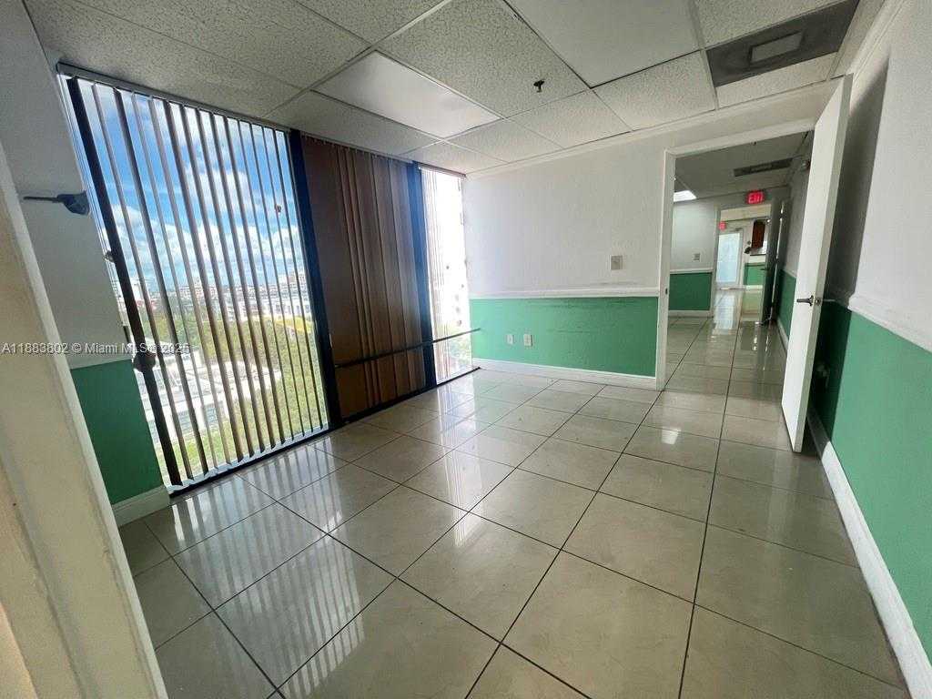 Small Image of 4445 WEST 16TH AVE #605, Hialeah Number 30