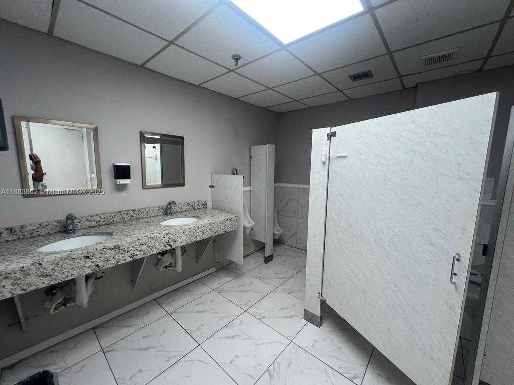 Small Image of 4445 WEST 16TH AVE #605, Hialeah Number 34