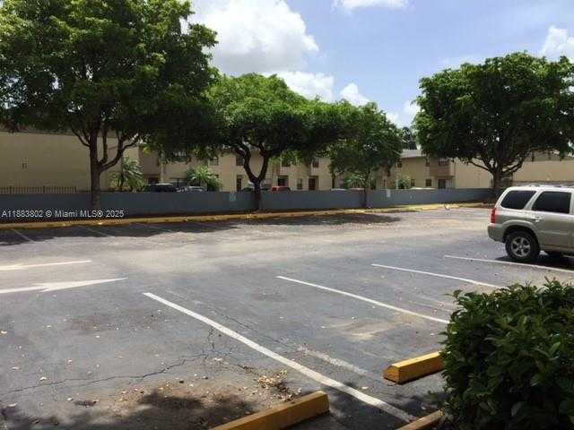 Small Image of 4445 WEST 16TH AVE #605, Hialeah Number 36