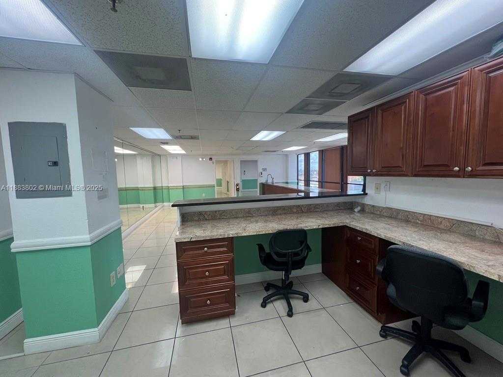 Small Image of 4445 WEST 16TH AVE #605, Hialeah Number 5