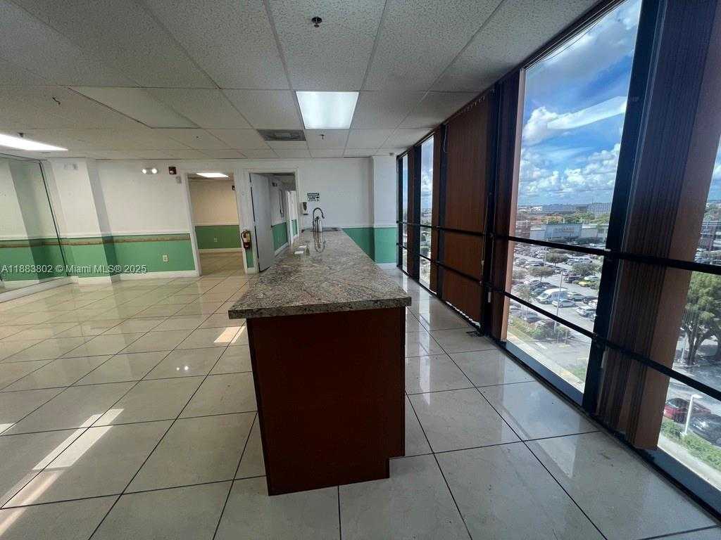 Small Image of 4445 WEST 16TH AVE #605, Hialeah Number 8