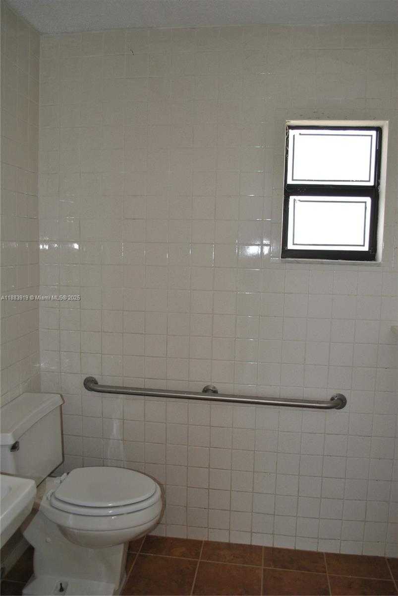 Small Image of 1224 SOUTH WEST 1ST AVE, Fort Lauderdale Number 10