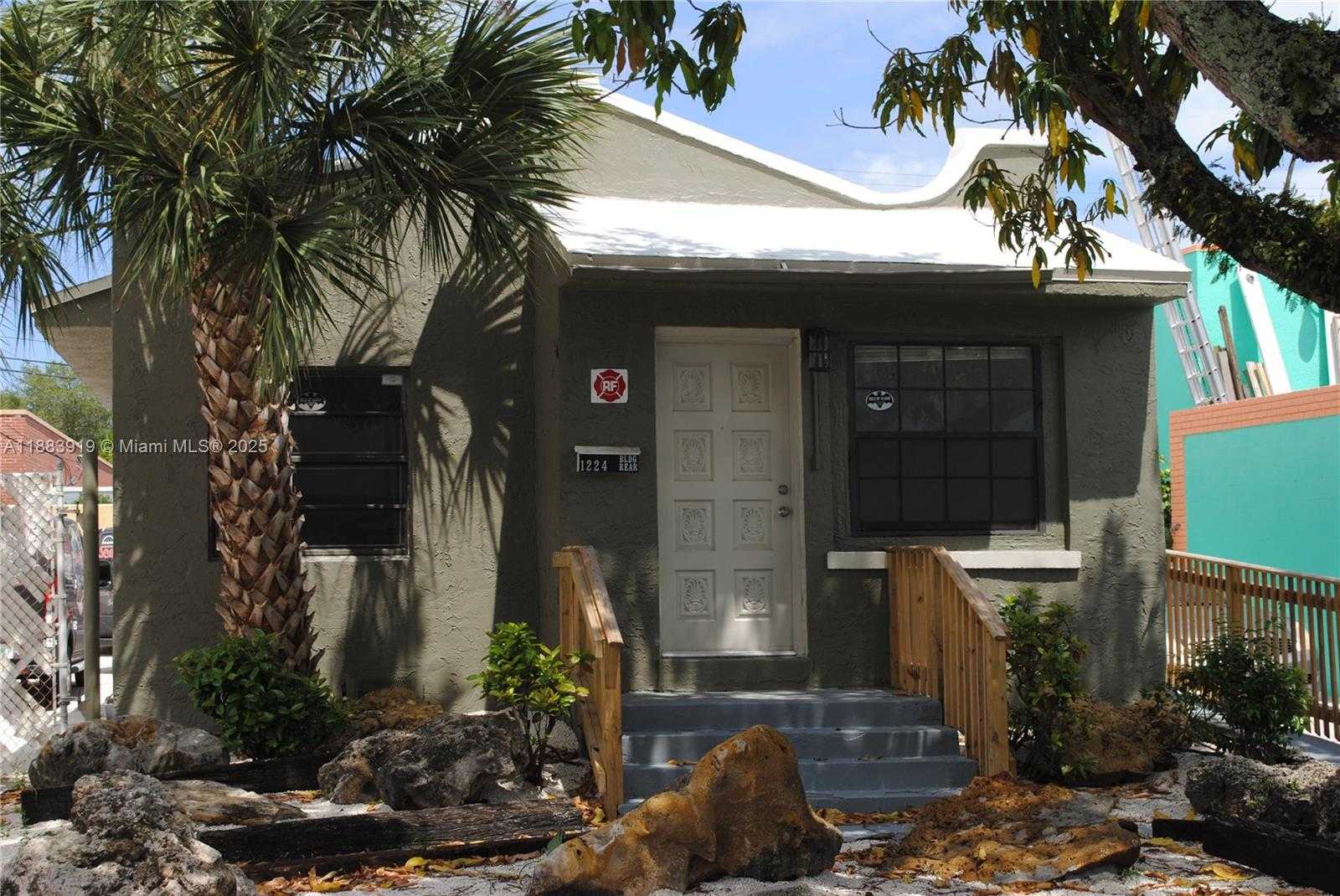 Small Image of 1224 SOUTH WEST 1ST AVE, Fort Lauderdale Number 2