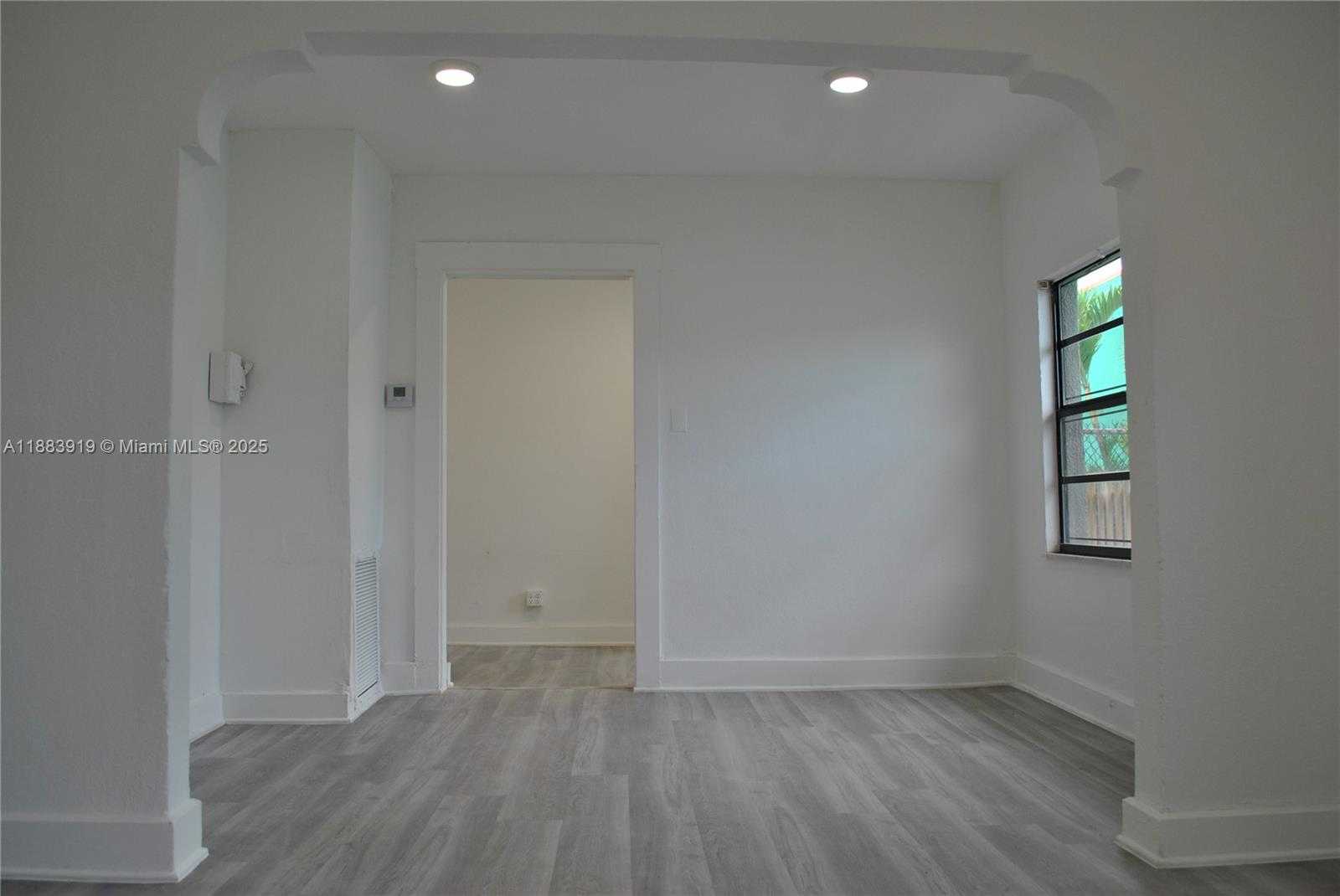 Small Image of 1224 SOUTH WEST 1ST AVE, Fort Lauderdale Number 24