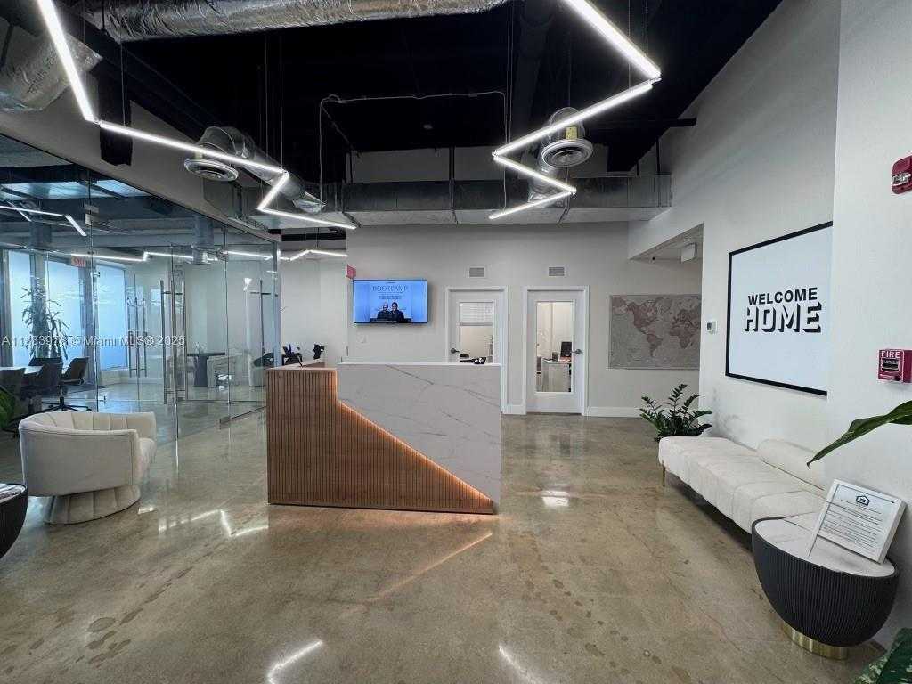 Small Image of 1680 MERIDIAN AVE, Miami Beach Number 5