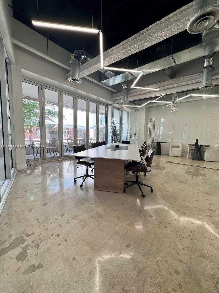 Small Image of 1680 MERIDIAN AVE, Miami Beach Number 7