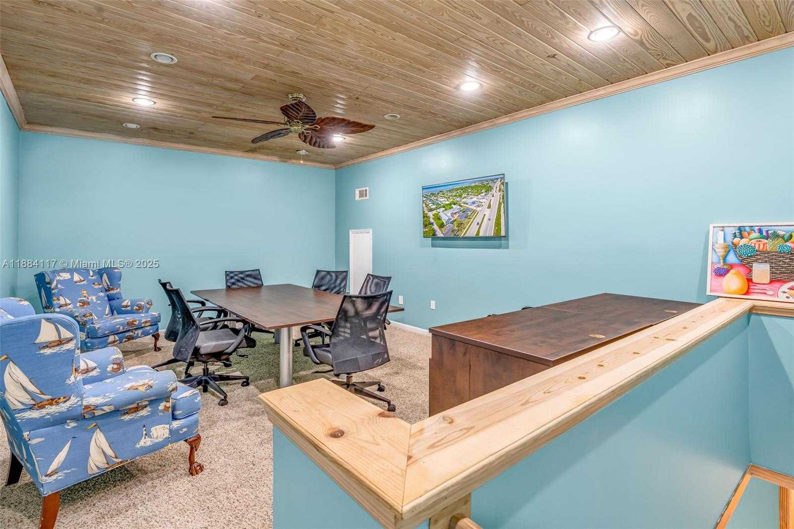 Small Image of Marathon Number 11