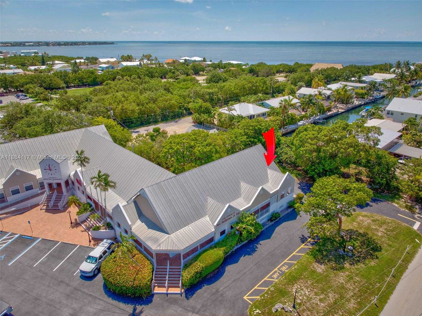 Small Image of Marathon Number 19