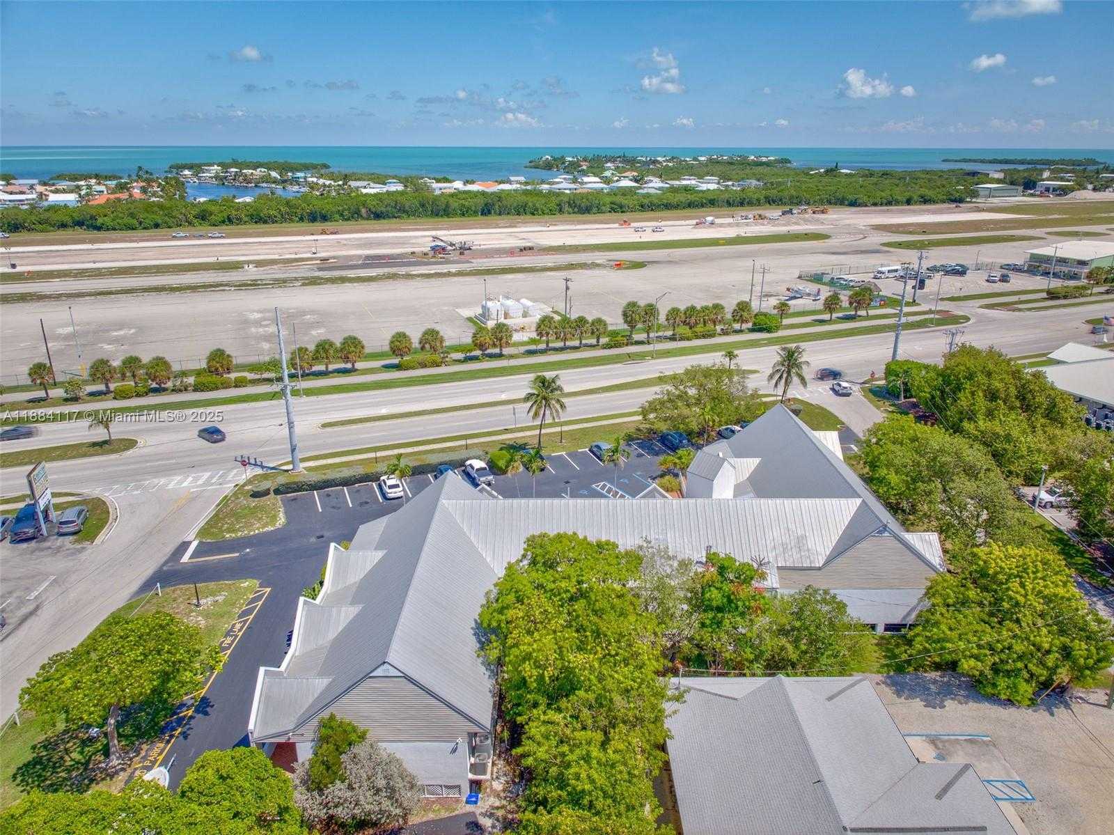 Small Image of Marathon Number 20