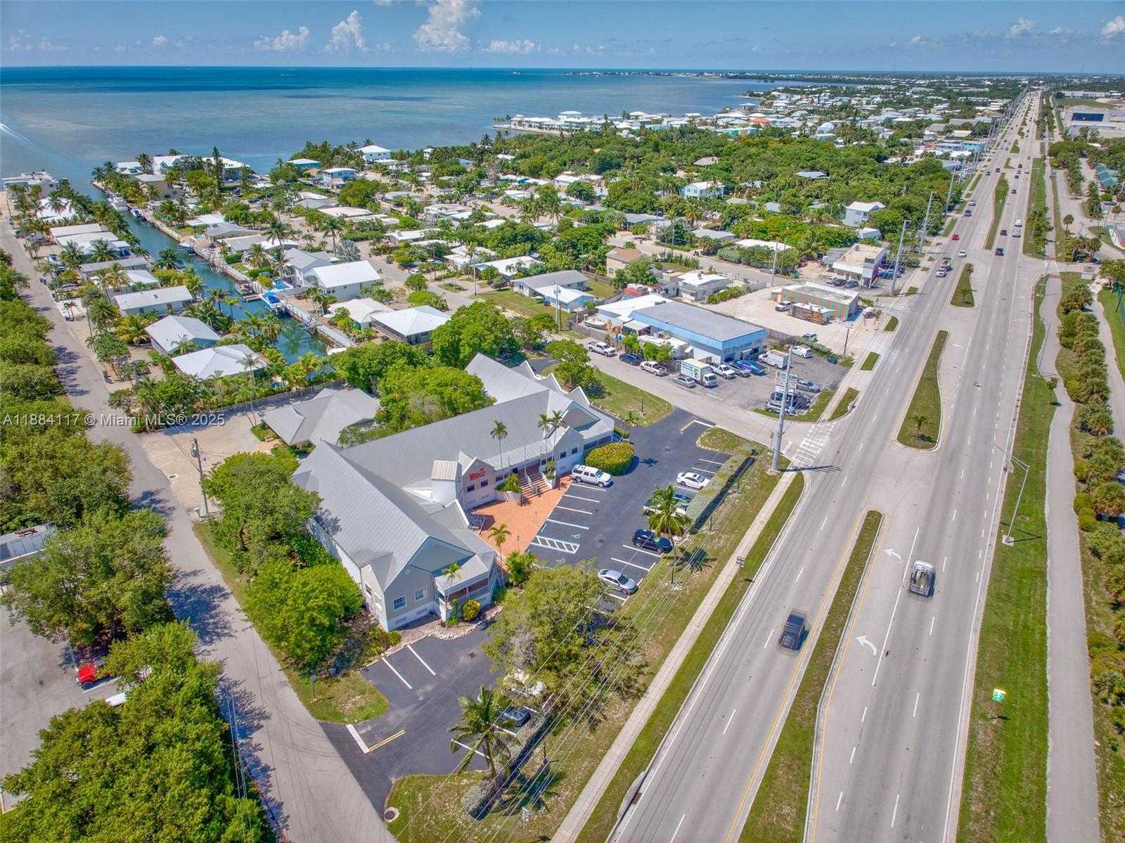 Small Image of Marathon Number 22