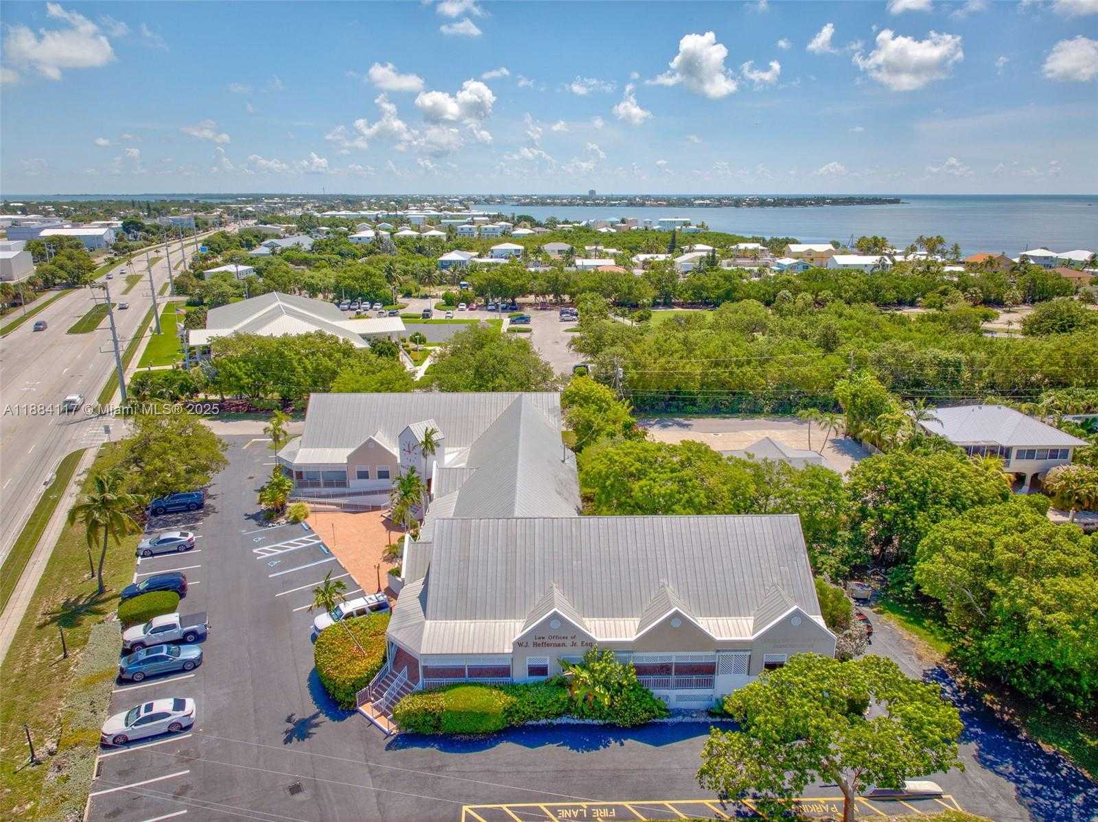 Small Image of Marathon Number 23