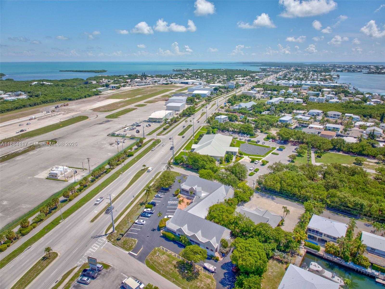 Small Image of Marathon Number 24