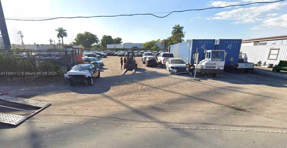 Small Image of 34 SW ST, Dania Beach Number 3