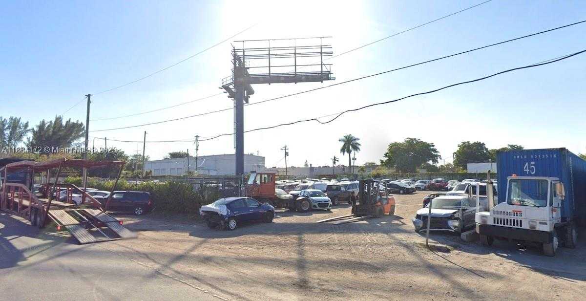 Small Image of 34 SW ST, Dania Beach Number 4